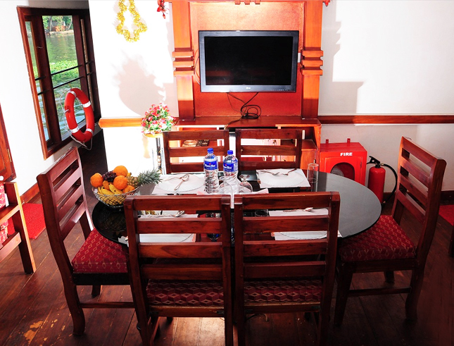 Alleppey Houseboat